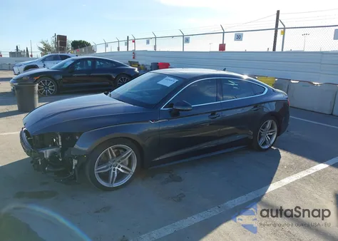 2019 Audi A5 45 Premium z USA, uszkodzony, nr VIN WAUFNCF54KA016647